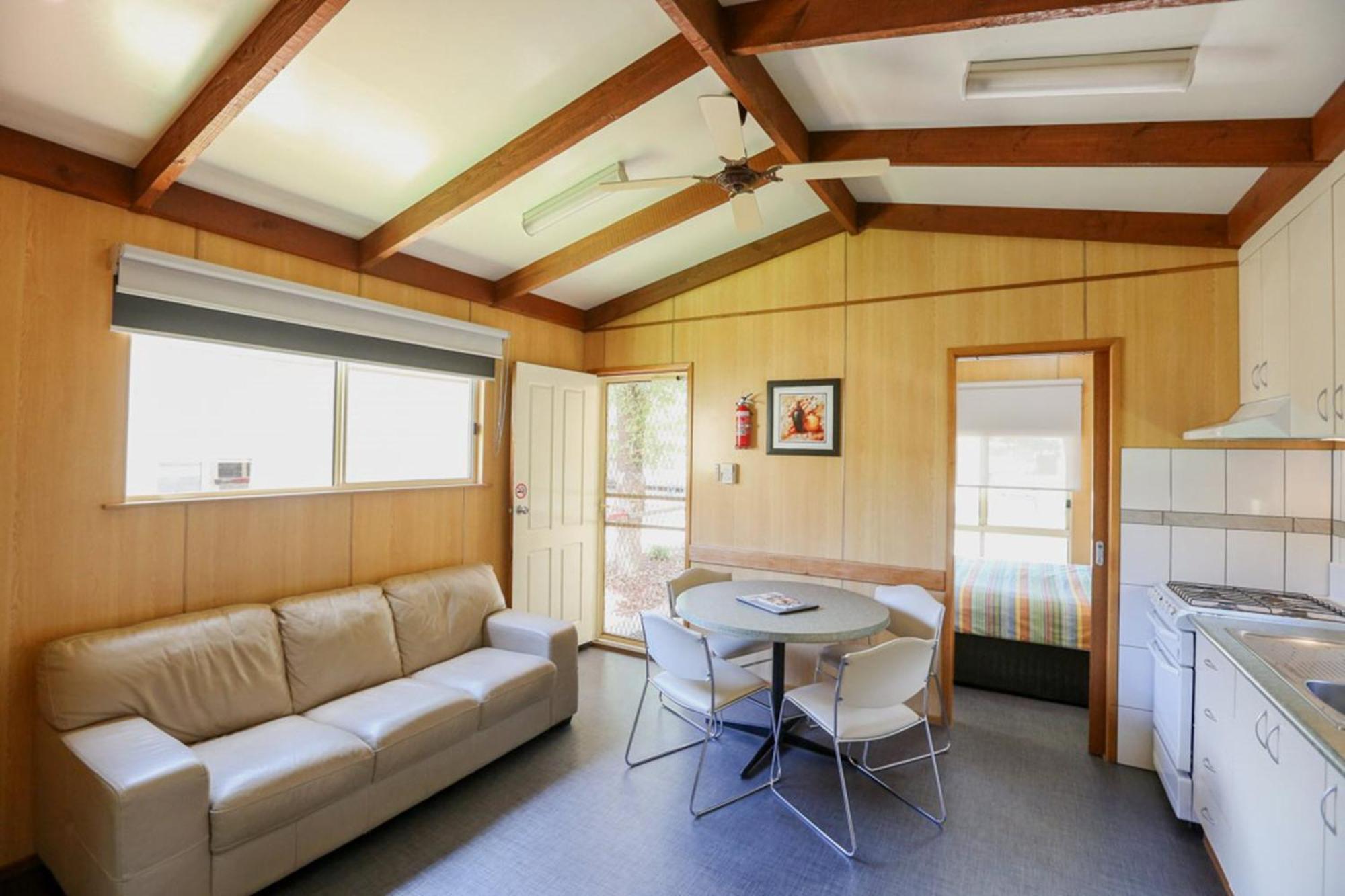 Big4 Mildura Getaway Hotel Стая снимка