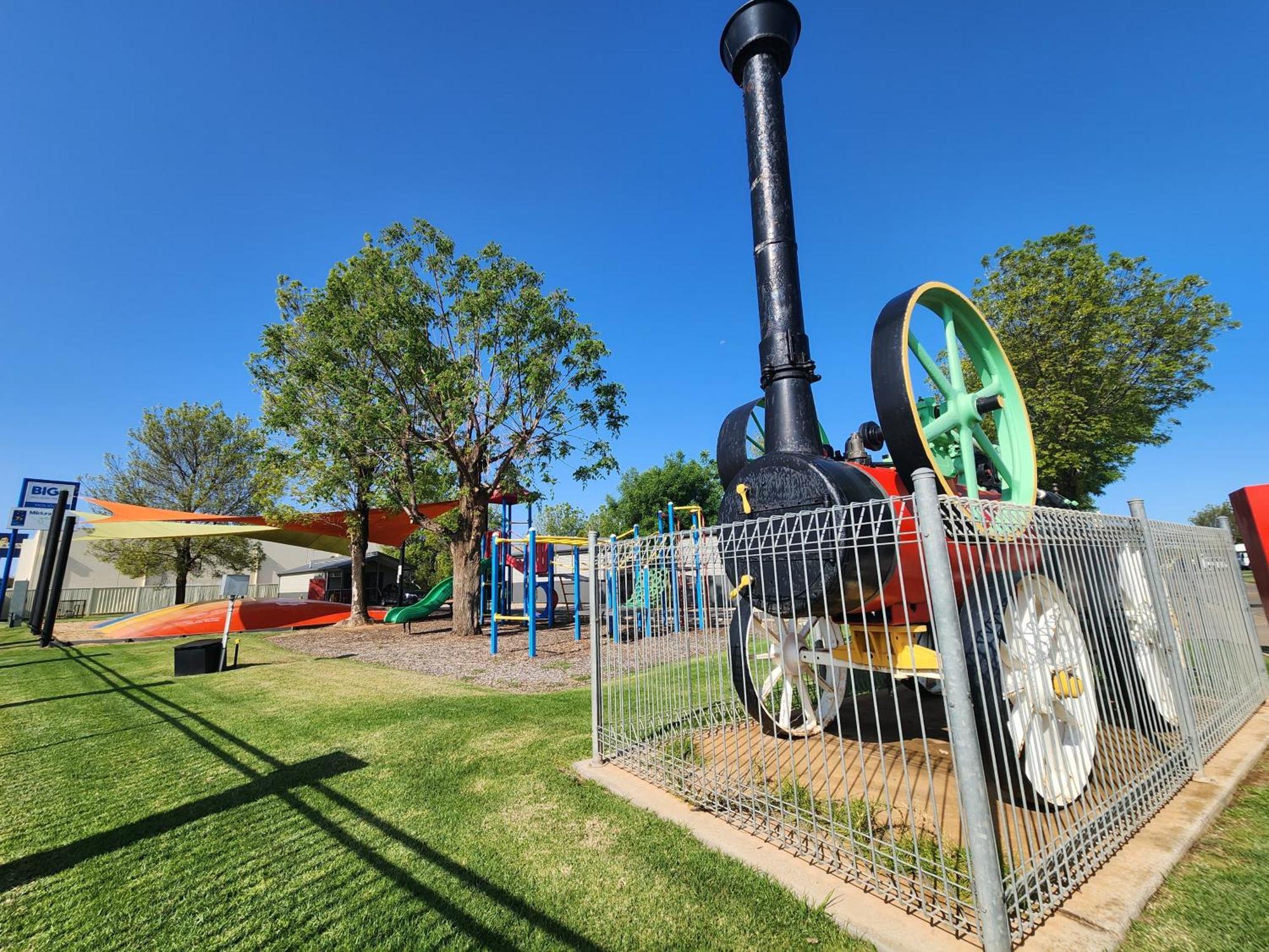 Big4 Mildura Getaway Hotel Екстериор снимка